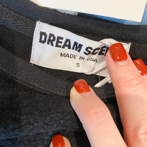 DREAM SCENE x WILDFOX Women's Back/Gold Foil Snowflake Fleece Pullover sz M NWT - Picture 9 of 9